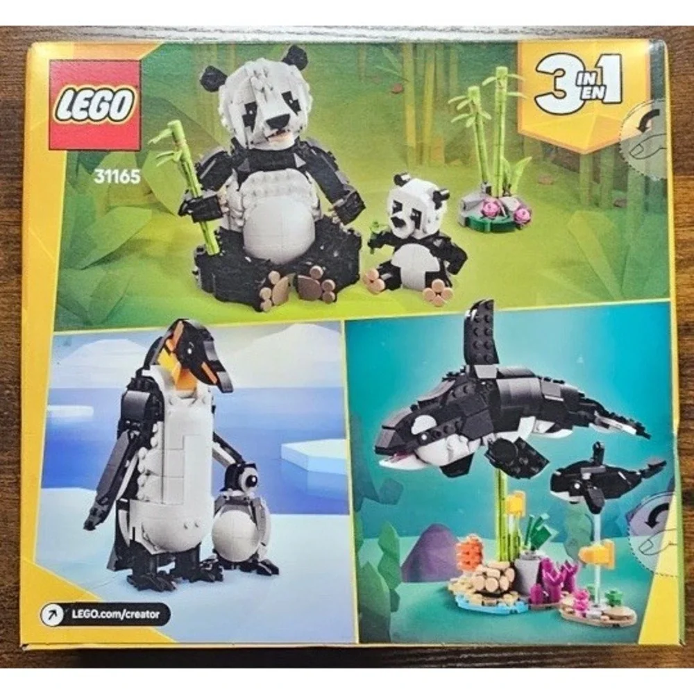 LEGO Creator 3 in 1 Wild Animals Panda Family 626 Pcs 31165 New